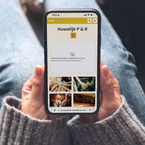 Gray and Black Minimalist Phone Mockup Instagram Story - 1